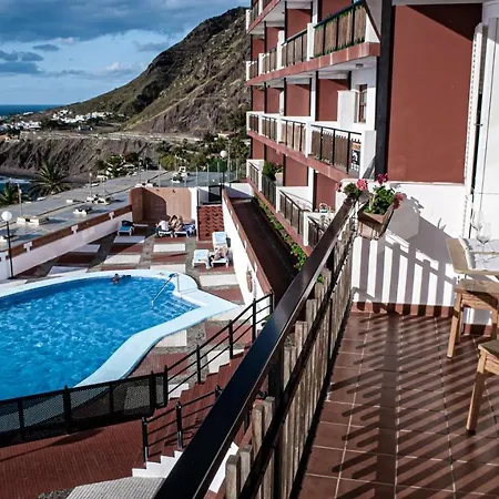 With One Bedroom In Bajamar With Wonderful Sea View Shared Pool Balcony 500 M From The Beach Bajamar (La Laguna)
